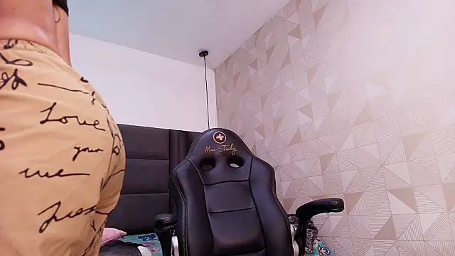 arletmss online show from September 30, 3:01 am