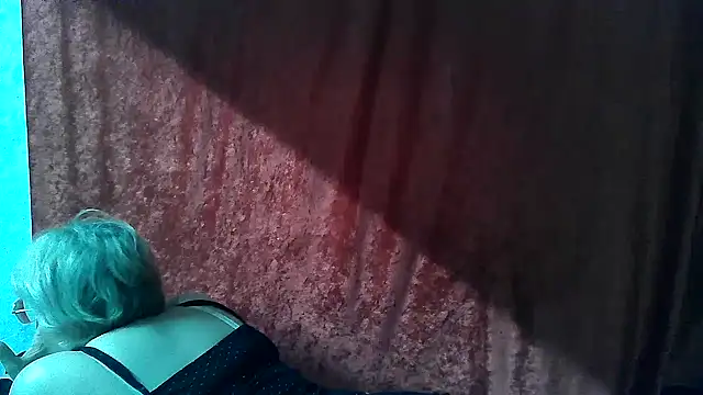 Gina Marlyn online show from April 8, 8:44 pm