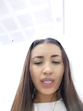 aisha es online show from September 21, 9:57 pm