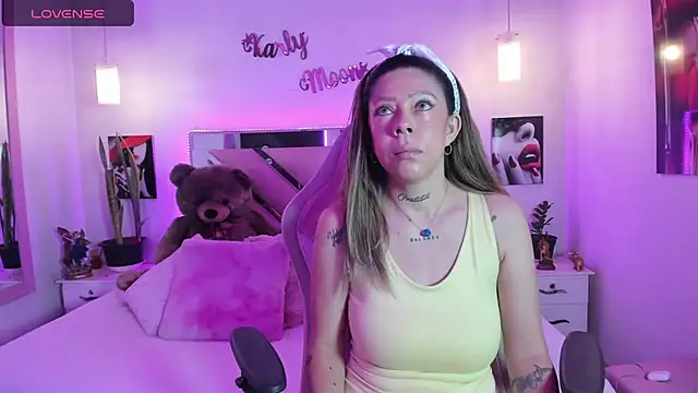 Karly moon online show from July 2, 10:10 am