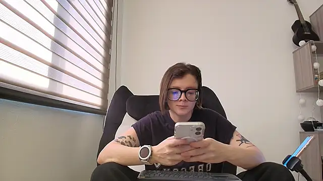 Arya starrk online show from January 6, 10:13 pm