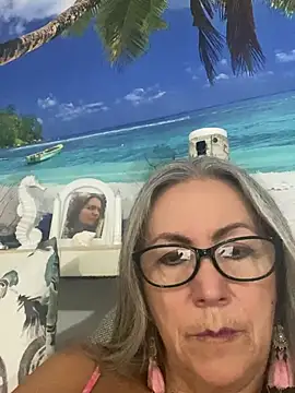 EvaRobinson online show from July 6, 3:01 am