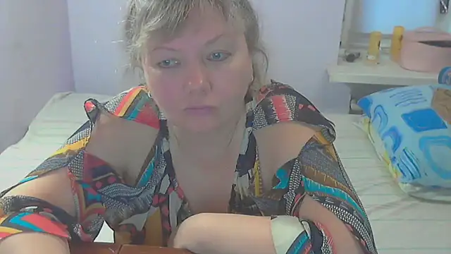 Snapshot of Lusi-777 chatting on October 24, 10:22 am Lusi-777 online show from October 24, 10:22 am