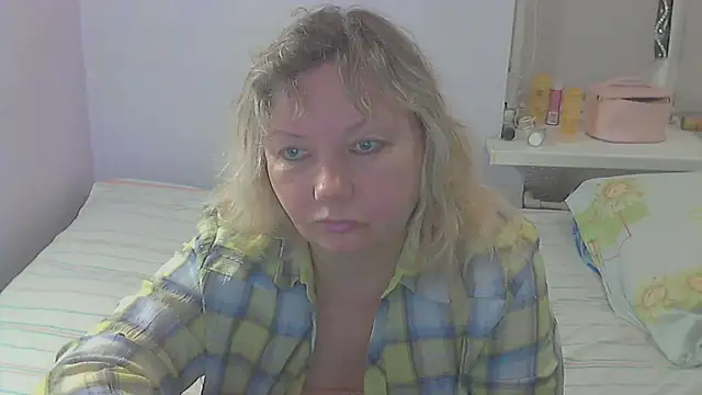 Snapshot of Lusi-777 chatting on October 16, 4:09 pm Lusi-777 online show from October 16, 4:09 pm