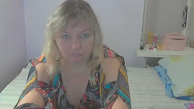 Snapshot of Lusi-777 chatting on October 11, 4:10 pm Lusi-777 online show from October 11, 4:10 pm