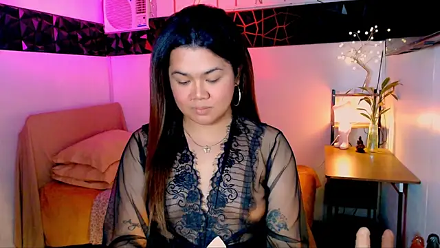 Snapshot of asiankatyhuge chatting on October 29, 1:10 am asiankatyhuge online show from October 29, 1:10 am