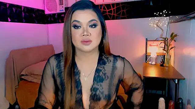 Snapshot of asiankatyhuge chatting on October 30, 1:30 am asiankatyhuge online show from October 30, 1:30 am