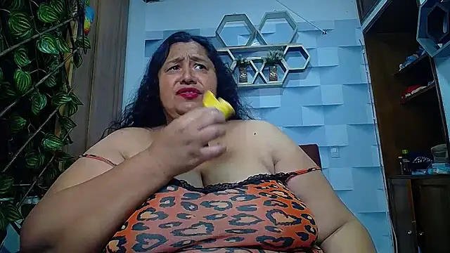 Snapshot of TistMature chatting on September 20, 2:15 pm TistMature online show from September 20, 2:15 pm