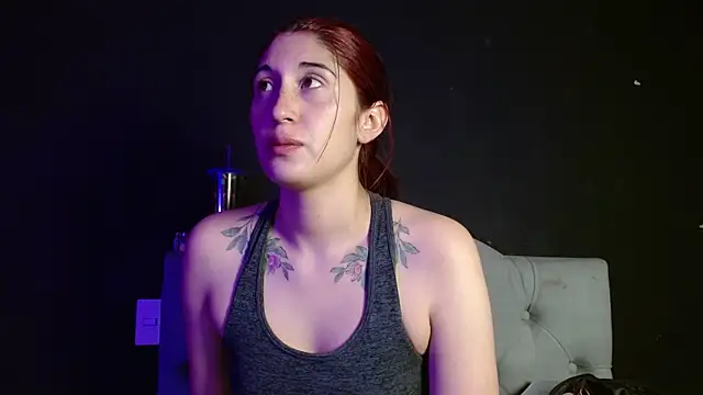 Red-moon1 online show from January 7, 4:49 am