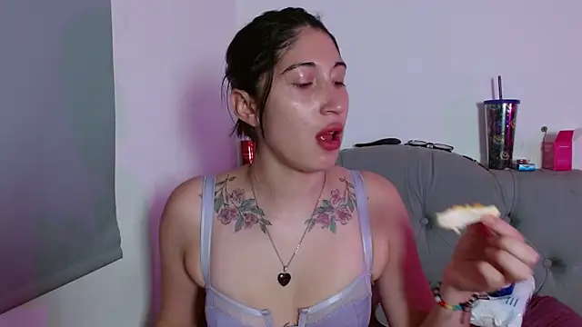 Red-moon1 online show from November 30, 5:11 am