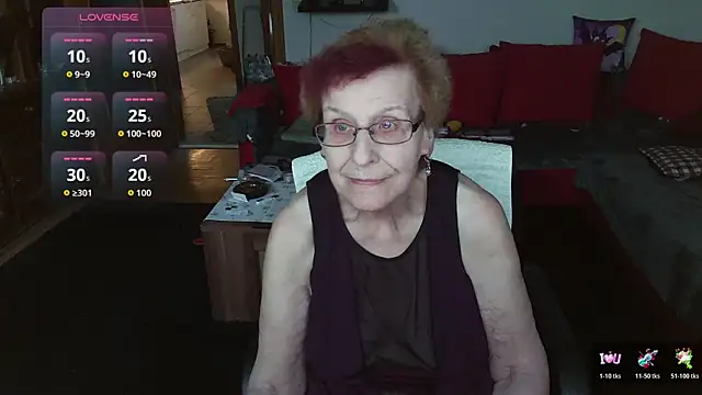 HeisseomaOriginal online show from February 8, 8:07 am