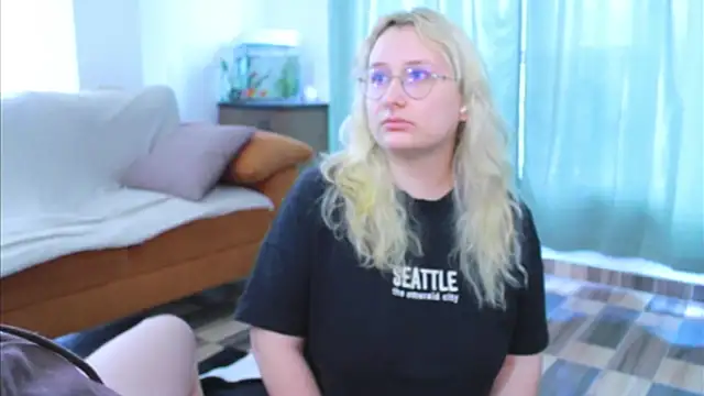 andycherry secrets  online show from March 24, 3:17 pm