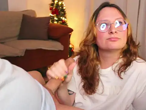 andycherry secrets  online show from December 17, 4:05 am