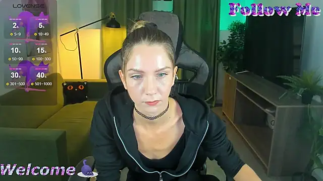 GrayceWild online show from September 15, 5:38 am