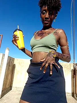 lynnkatrina online show from March 27, 1:34 pm