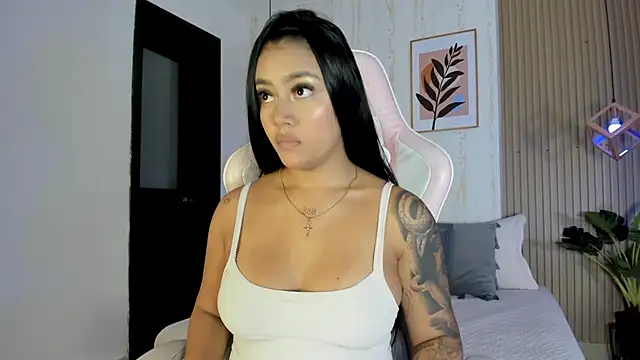 Snapshot of CameronCollins_ chatting on September 19, 8:08 pm CameronCollins online show from September 19, 8:08 pm