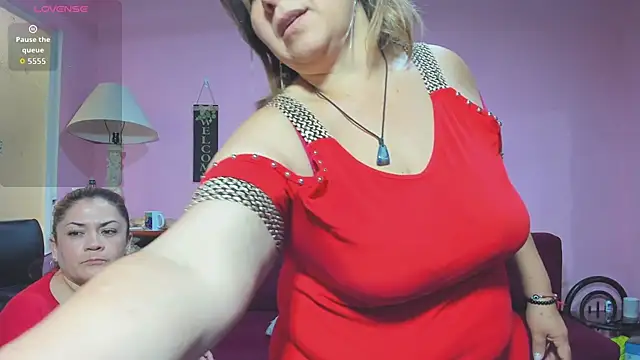 Snapshot of lesbiancuple chatting on October 3, 1:05 pm lesbiancuple online show from October 3, 1:05 pm