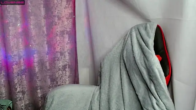 Careys universe online show from December 1, 4:27 am