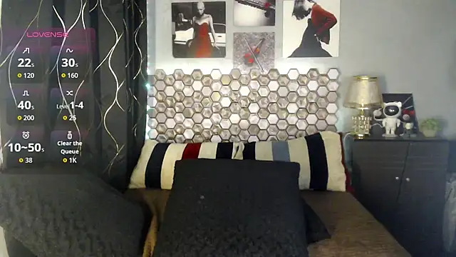 Snapshot of Hot_Metallica69 chatting on September 26, 1:03 am Hot Metallica69 online show from September 26, 1:03 am