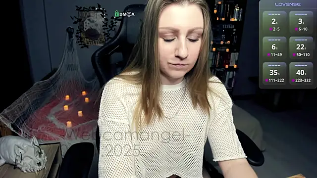 Snapshot of Web-cam-angel chatting on November 1, 2:32 pm Web-cam-angel online show from November 1, 2:32 pm