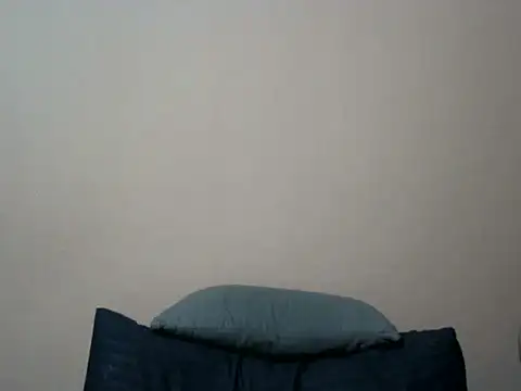 Snapshot of bellachow10 chatting on October 11, 1:47 pm bellachow10 online show from October 11, 1:47 pm