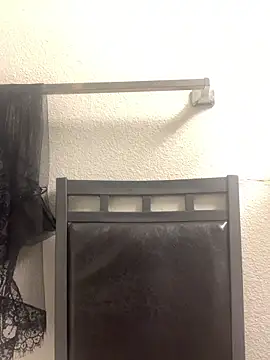 markquanna online show from April 11, 9:57 am