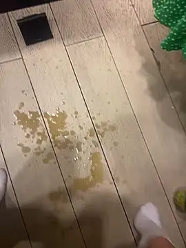 Snapshot of CrazzyChicks chatting on October 15, 7:44 am CrazzyChicks online show from October 15, 7:44 am