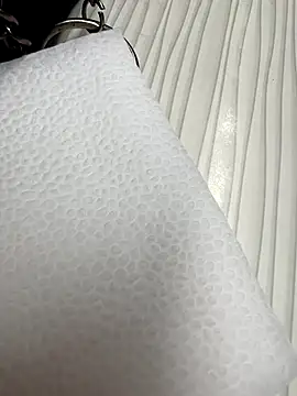 Snapshot of CrazzyChicks chatting on September 27, 6:42 am CrazzyChicks online show from September 27, 6:42 am