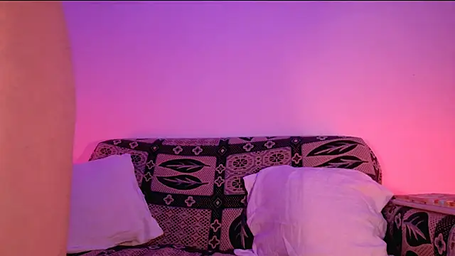 Snapshot of Lilmuh_ chatting on September 21, 12:53 am Lilmuh online show from September 21, 12:53 am