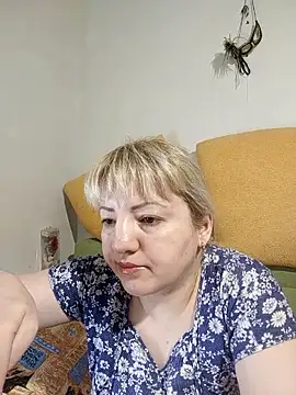 stefanyharper16 online show from March 25, 12:49 am