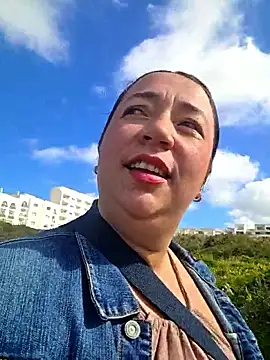 isabella rossse online show from February 25, 12:48 pm