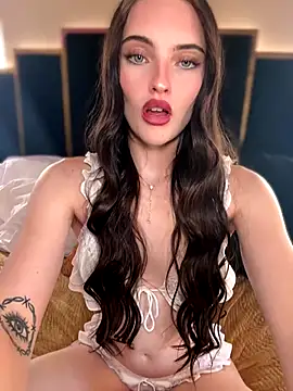 Snapshot of KarissaChantelle chatting on October 14, 5:15 pm KarissaChantelle online show from October 14, 5:15 pm