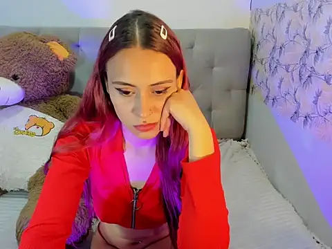 GiannaGoddes online show from May 30, 4:32 am