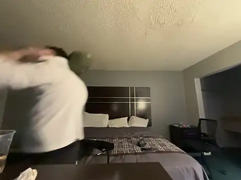 RomaLovesFamily online show from March 24, 12:32 pm