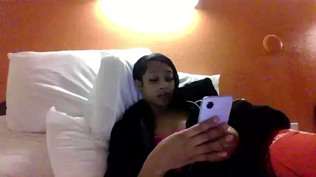 Snapshot of sexybribri@xh chatting on October 15, 5:32 am sexybribrixh online show from October 15, 5:32 am