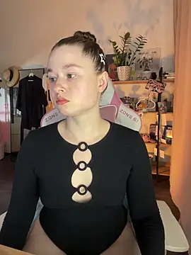 sweetest pie online show from October 3, 5:40 pm