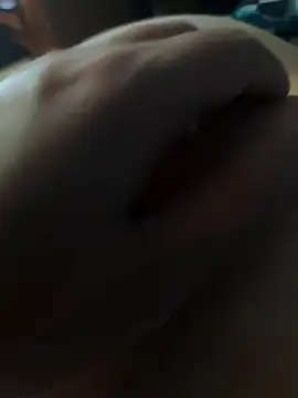 Snapshot of LovlyAnnie chatting on October 25, 7:49 am LovlyAnnie online show from October 25, 7:49 am