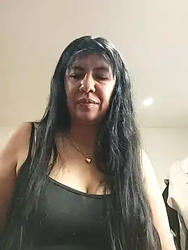 Snapshot of aisha_latina chatting on October 1, 2:22 pm aisha latina online show from October 1, 2:22 pm