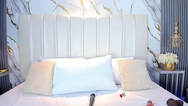 ValerieDiaz  online show from November 21, 12:18 pm