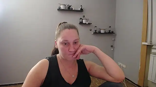 JosieJun  online show from September 23, 7:12 pm