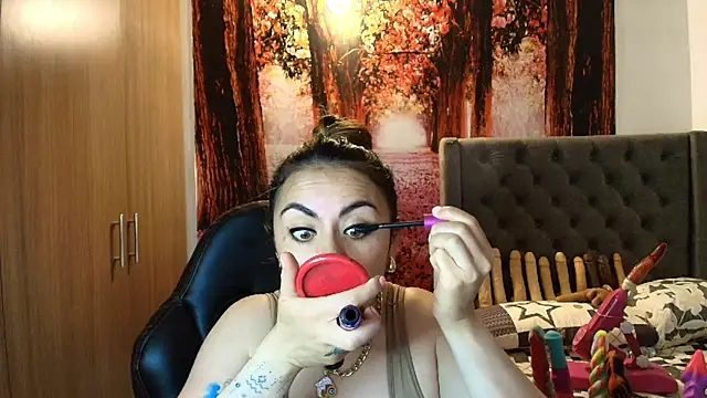 Snapshot of sofia23dirty chatting on October 28, 10:58 pm sofia23dirty online show from October 28, 10:58 pm