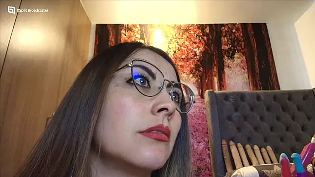 Snapshot of sofia23dirty chatting on October 17, 9:40 pm sofia23dirty online show from October 17, 9:40 pm