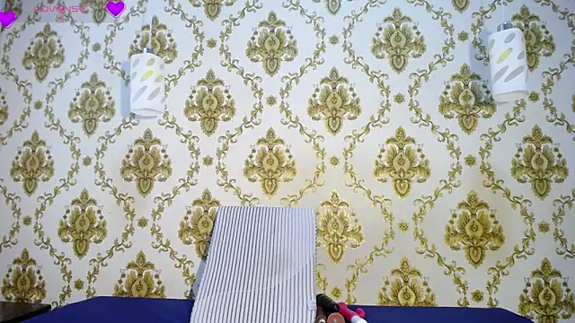 Snapshot of KARATIBBY_COX chatting on October 22, 8:14 pm KARATIBBY COX online show from October 22, 8:14 pm