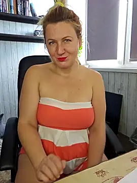 Marushka online show from October 19, 1:24 pm