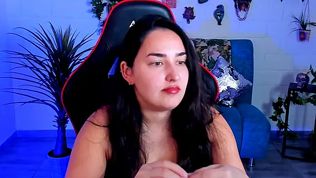 CeceliaJohnson online show from October 17, 8:39 am