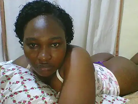 Snapshot of cute_lavenda chatting on October 24, 12:06 am cute lavenda online show from October 24, 12:06 am