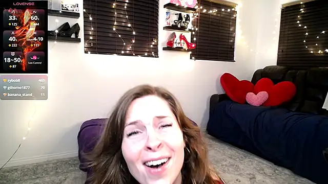 Scarlett Gushes online show from February 11, 4:03 am