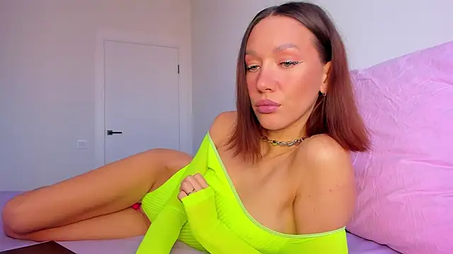 Snapshot of bestfootfetish chatting on October 19, 9:11 am bestfootfetish online show from October 19, 9:11 am