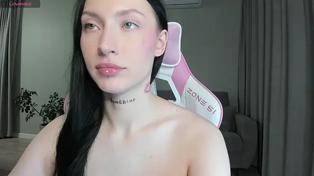 JenniferQueen11 online show from October 14, 4:42 pm