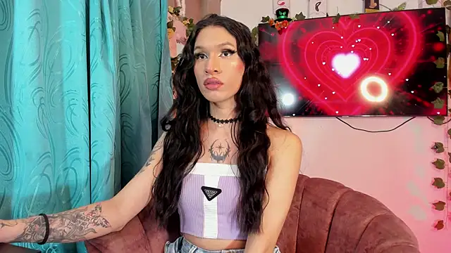 Snapshot of EnchantressFuckXxx chatting on October 29, 9:28 pm EnchantressFuckXxx online show from October 29, 9:28 pm